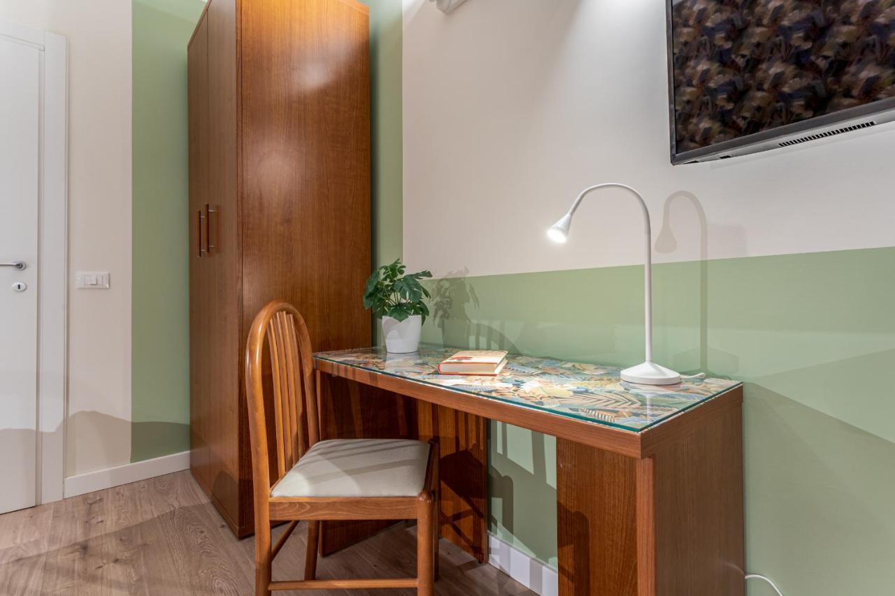 Vittoria Garden Suites Roma Exterior foto
